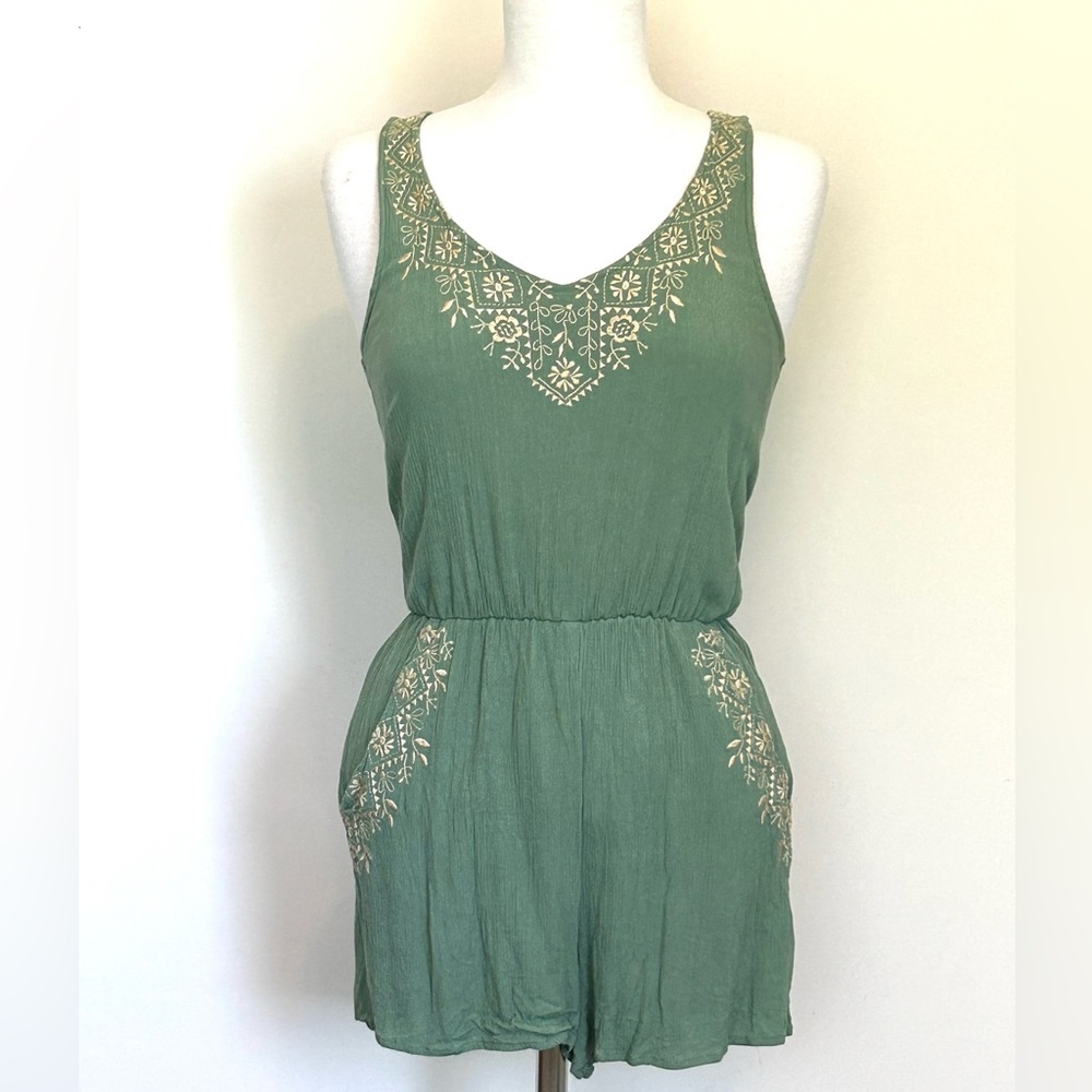 Alya Green Romper shorts with Cream color Boho Embroidery- Sz S -Summer Vacation